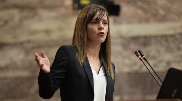 Αχτσιόγλου: Η ακύρωση της περικοπής συντάξεων εκθέτει τη ΝΔ