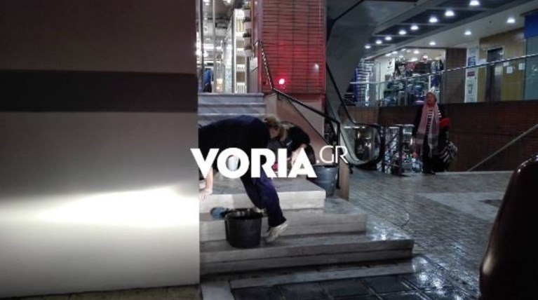 Θεσσαλονίκη: Αναστάτωση σε εμπορικό κέντρο από φωτιά σε μηχάνημα ποπ κορν