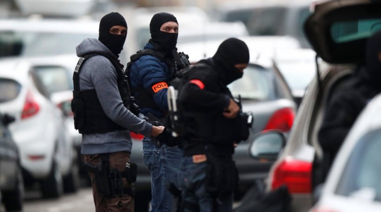 Σερίφ Σεκάτ: Αναζητείται νεκρός ή ζωντανός, συνεχίζεται το ανθρωποκυνηγητό