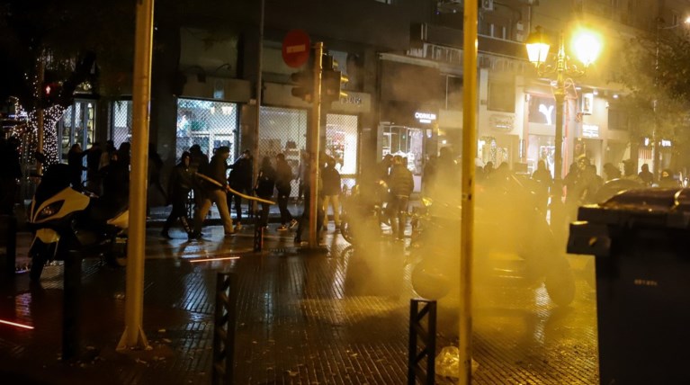 Θεσσαλονίκη: Ένταση και χημικά μεταξύ διαδηλωτών και ΜΑΤ-Vid