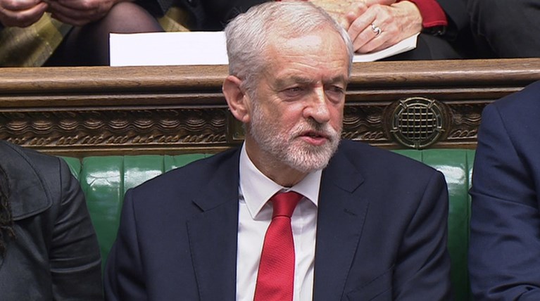 Αποκάλεσε ο Κόρμπιν "ηλιθια γυναίκα" την Μέι;