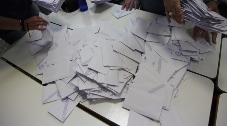Τι δείχνουν τα τελευταία γκάλοπ πριν κλείσει η φετινή χρονιά