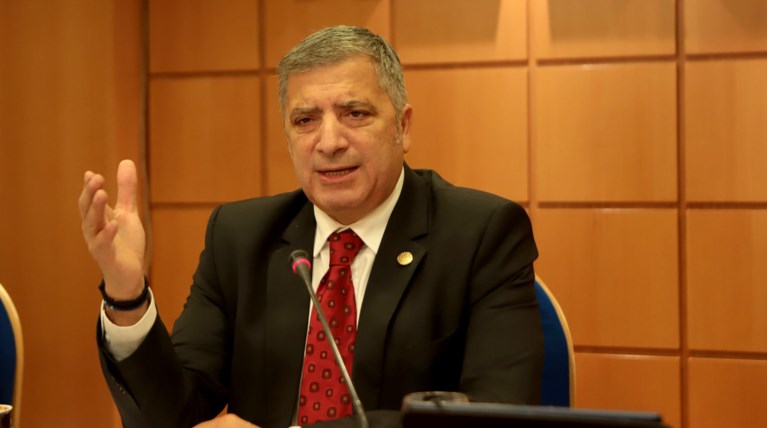 Ο Πατούλης για το δήμο Αμαρουσίου: Στηρίζω Αμπατζόγλου