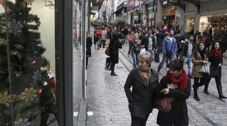 Πώς θα λειτουργήσουν τα καταστήματα μέχρι την Πρωτοχρονιά