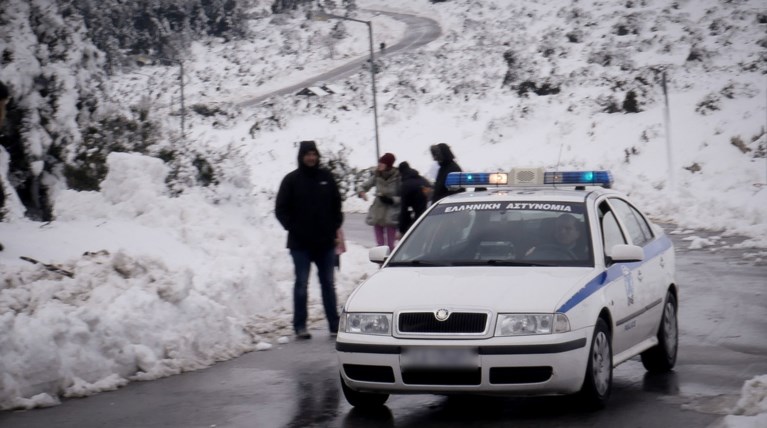 Φθιώτιδα: Επιχείρηση για τη διάσωση βοσκού μέσα στα χιόνια