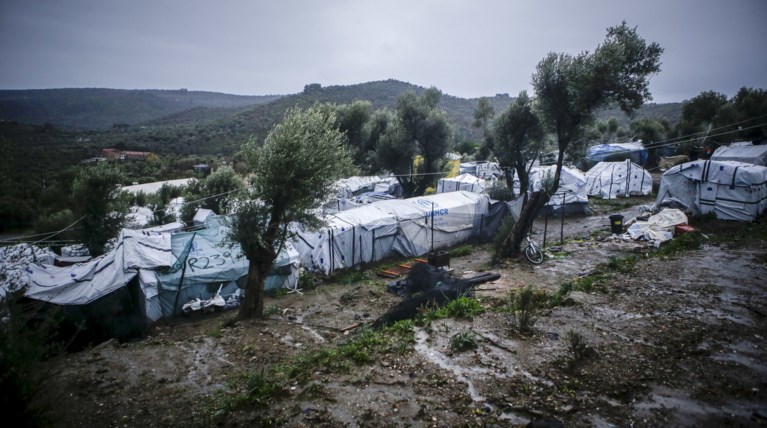 Handelsblatt: «Στην κόλαση της Μόριας»