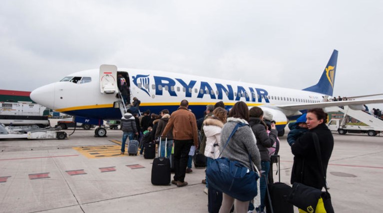 Η Ryanair έβγαλε εισιτήρια που ξεκινούν από 3,92 € - Δείτε τους προορισμούς