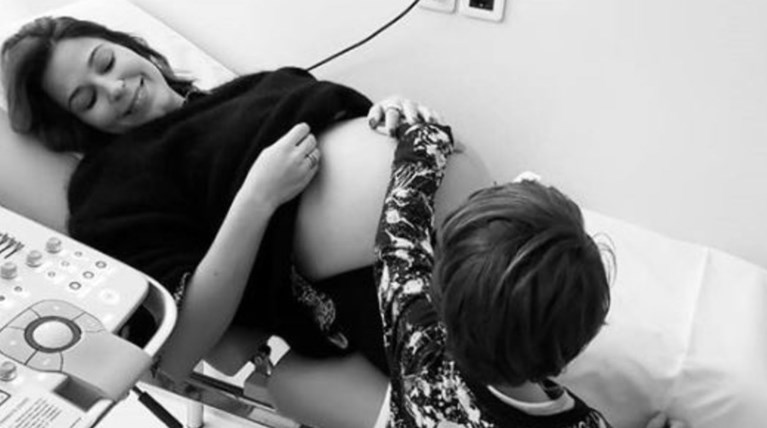 Η τρυφερή φωτογραφία της Κατερίνας Παπουτσάκη