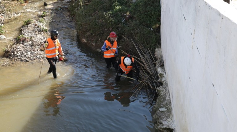 Εντοπίστηκε νεκρός ο ένας αγνοούμενος στην Κερατέα