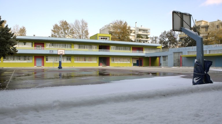 Νεότερη ενημέρωση: Ποια σχολεία δεν θα ανοίξουν στην Αττική την Τετάρτη