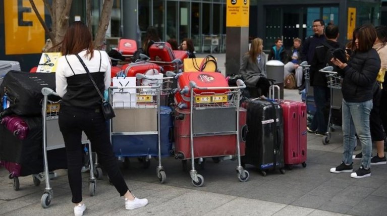 Ξανάρχισαν οι απογειώσεις από το αεροδρόμιο Χίθροου