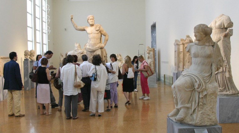 Αρχαιοφύλακες: Ακόμα και το Λούβρο κλείνει μια μέρα την εβδομάδα