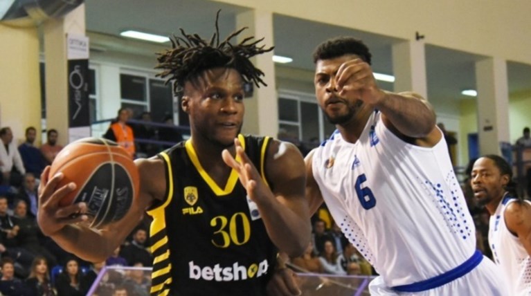 Η ΑΕΚ ανακοίνωσε το «διαζύγιο» με Ρόμπερσον