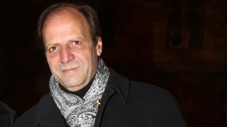 Δ.Αποστόλου: "Θέλω μόνο τα αγόρια μου. Τους έχει πάρει η μαμά τους μακριά"