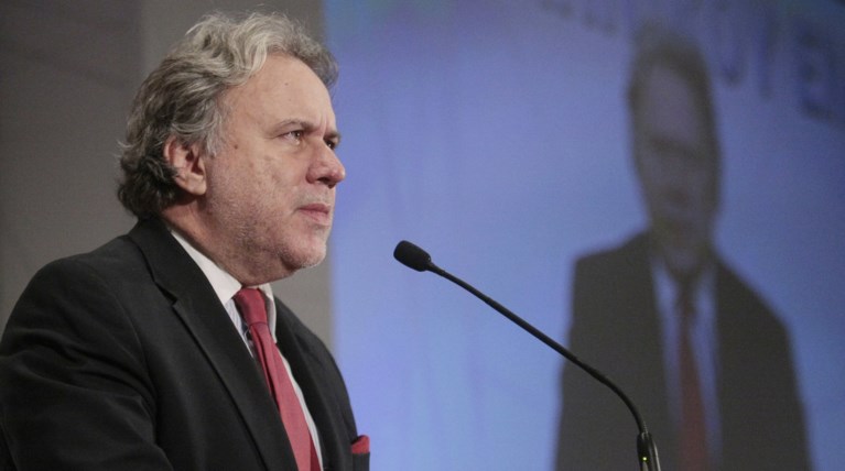 Κατρούγκαλος: Οι Πρέσπες στη Βουλή μετά την κοινοποίηση από την πΓΔΜ