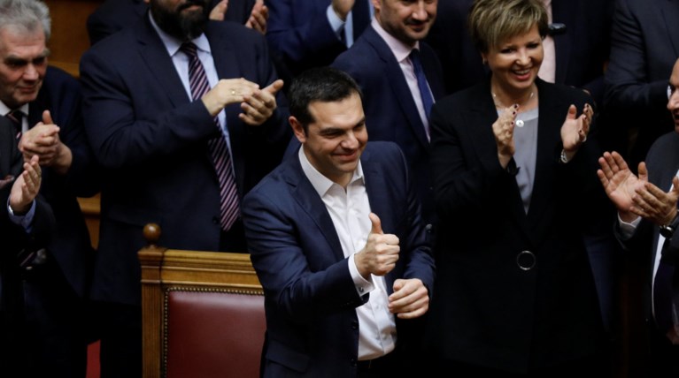 Σκοπιανά ΜΜΕ: Δευτέρα ή Τρίτη στην ελληνική Βουλή η συμφωνία