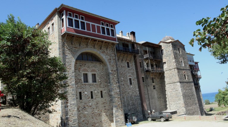 Δημοψήφισμα για τις Πρέσπες ζητά η Ιερά Κοινότητα Αγίου Όρους