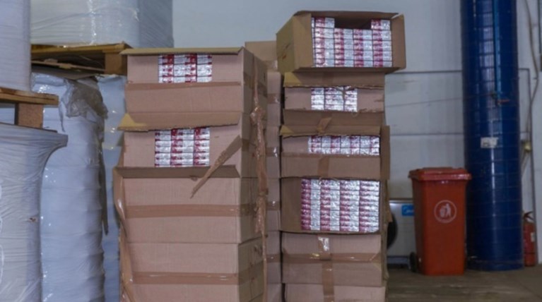 Φορτίο με περισσότερα από 10 εκατ. λαθραία τσιγάρα από την Κίνα