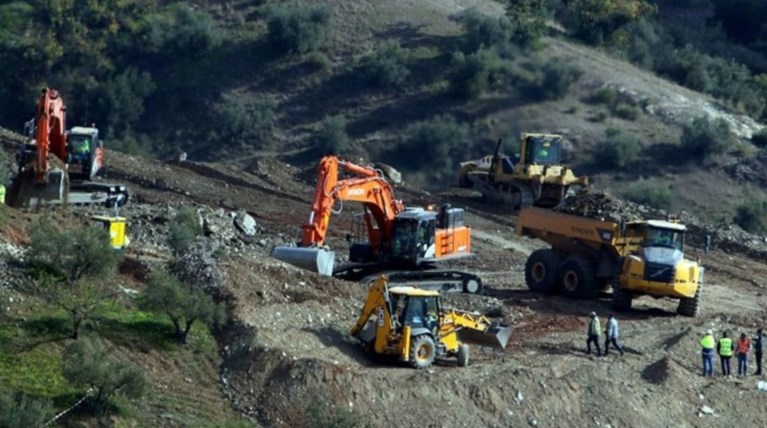 Ισπανία: Γεώτρηση για τον απεγκλωβισμό παγιδευμένου 2χρονου σε πηγάδι