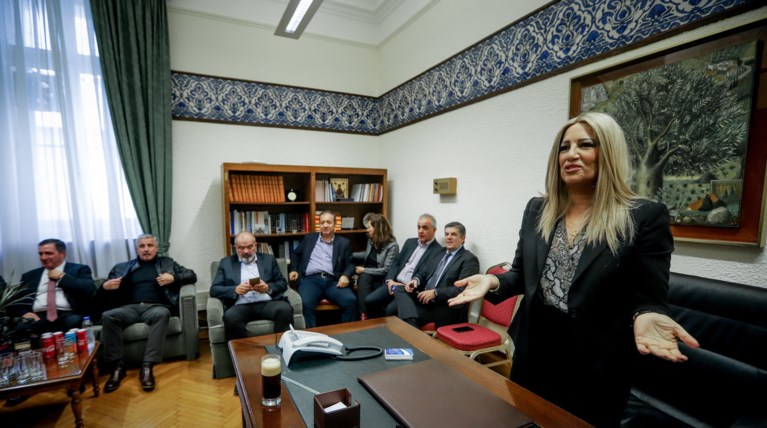 ΚΙΝΑΛ: Δεν ψηφίζει τις Πρέσπες-Βολές κατά Θεοχαρόπουλου