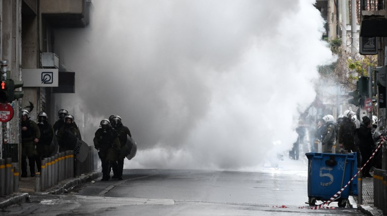 Θύμα επίθεσης: Με χτυπούσαν 50 άτομα και με μαχαίρια