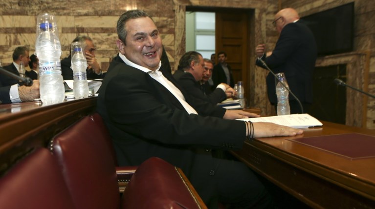 Ναι Καμμένου σε πρόταση δυσπιστίας της ΝΔ - Η απάντηση Μαξίμου