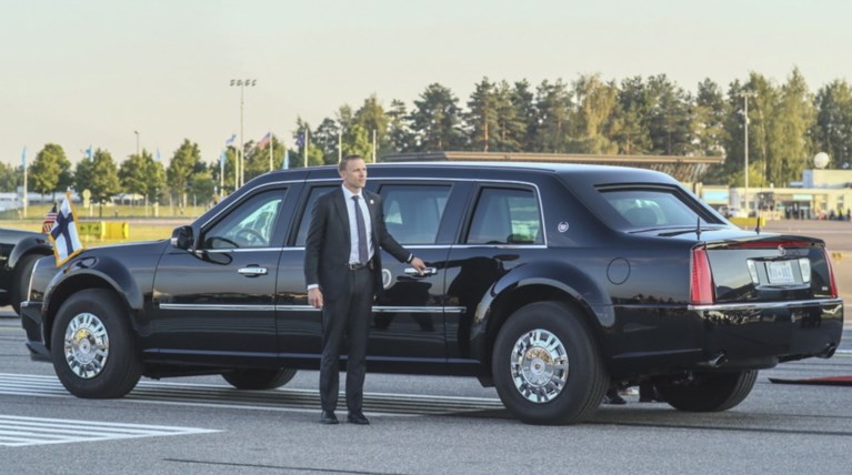 Πώς κατασκευάστηκε η λιμουζίνα που χρησιμοποιεί ο Πούτιν - Βίντεο