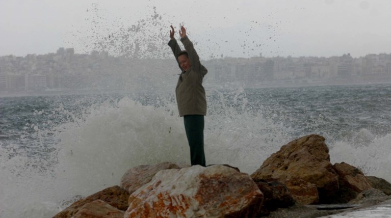 Θυελλώδεις άνεμοι στο Ιόνιο-Κλειστή η γραμμή Ζακύνθου-Κυλλήνης