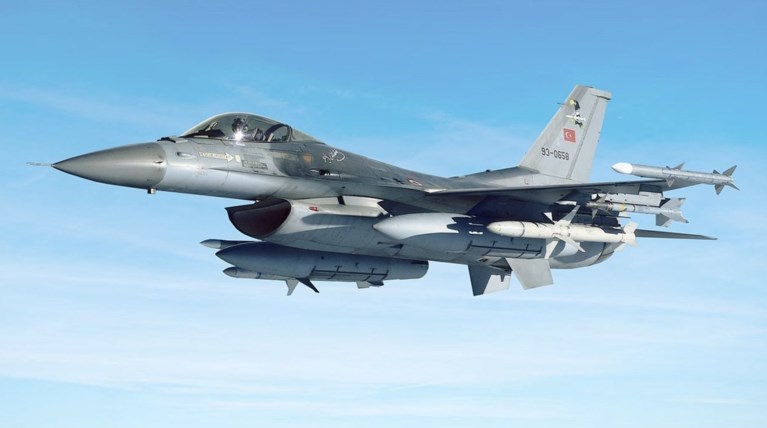 Δύο τουρκικά F-16 πάνω από το Καστελόριζο
