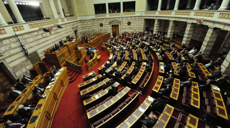 Προβληματισμός στο Μαξίμου για την ισορροπία τρόμου στη Βουλή