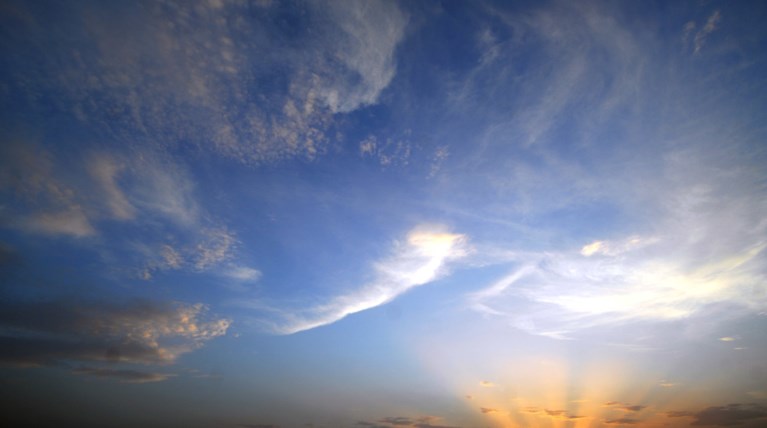 Άνοδος της θερμοκρασίας, αυξημένες συγκεντρώσεις σκόνης