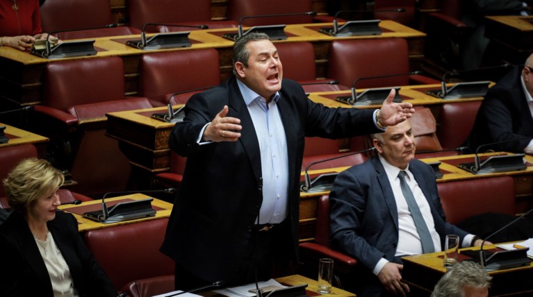 Σενάρια επί σεναρίων: Ποιος θα σώσει τελικά τους ΑΝΕΛ;