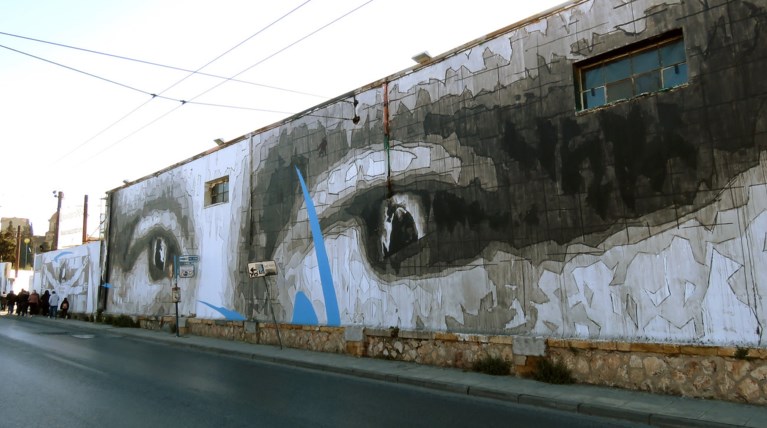 Τα μυστηριώδη μάτια της Τζοκόντα κοιτάζουν την Πειραιώς