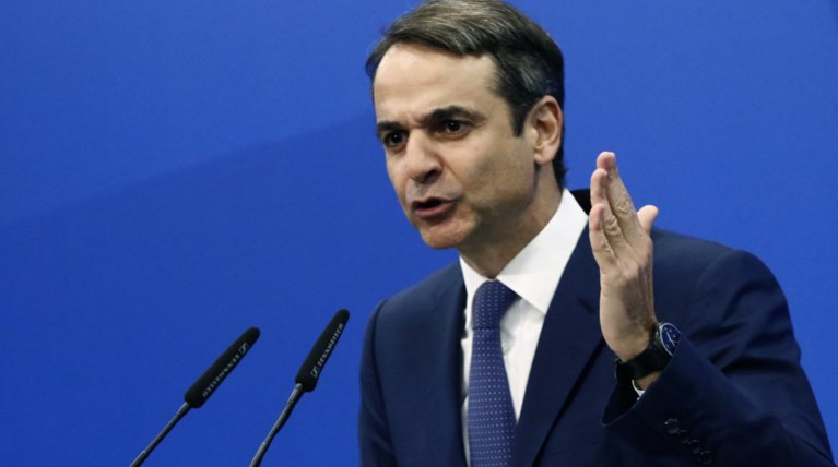 Μύδροι Μητσοτάκη για έξι: Εύκαμπτοι, κομπάρσοι, μαριονέτες