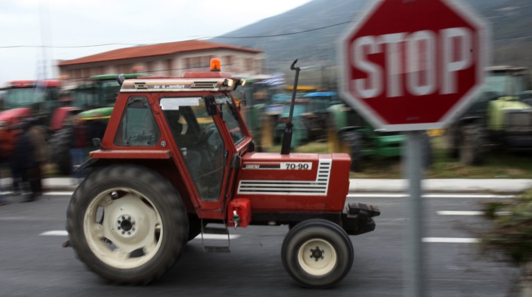 Καταγγελίες αγροτών για ύπαρξη καρτέλ στην αγορά του βαμβακιού