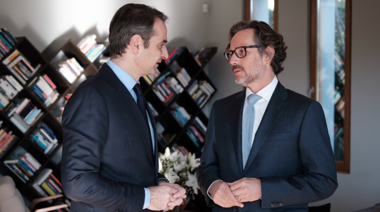 Συνάντηση Μητσοτάκη με εκπροσώπους γερμανικών επιχειρήσεων