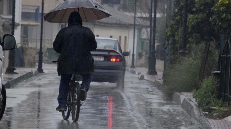 Άγριος ο καιρός σήμερα Τρίτη - Έντονες βροχές και ισχυροί άνεμοι