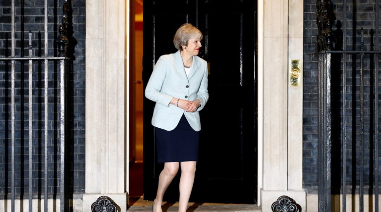 The Sun: Υπουργοί πιστεύουν ότι η Μέι θα παραιτηθεί το καλοκαίρι