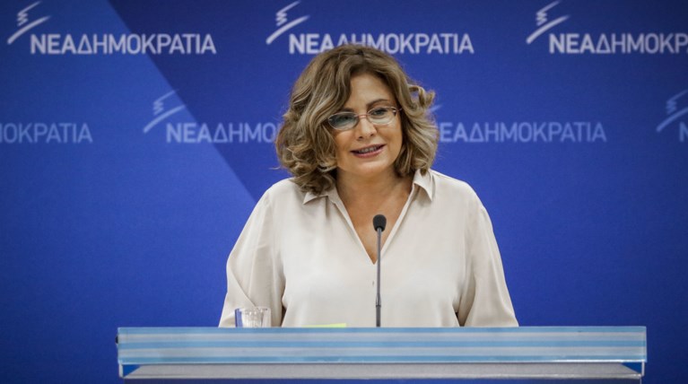 Σπυράκη: Καμία περίπτωση να προτείνουμε Σημίτη ή Βενιζέλο για ΠτΔ