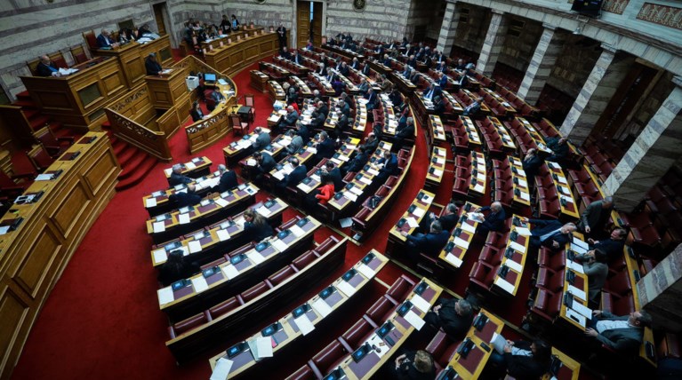 Βολές για τον ανασχηματισμό: «Κηπουροί του ΠΑΣΟΚ», «κυνηγοί καρέκλας»
