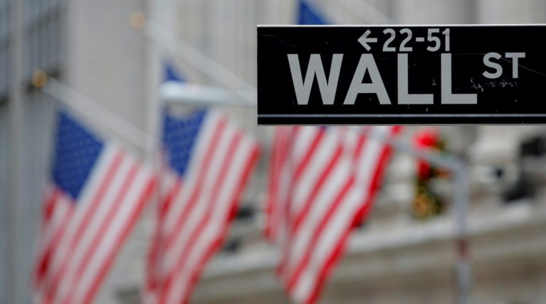Συμφωνία ή καθυστέρηση; Διχασμένη η Wall Street για το Brexit