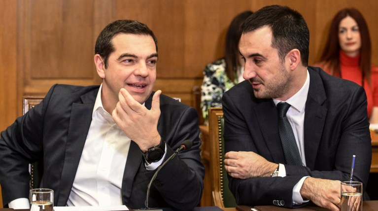 Καρφιά Τσίπρα κατά Στουρνάρα για «υπερτιμημένους τεχνοκράτες»