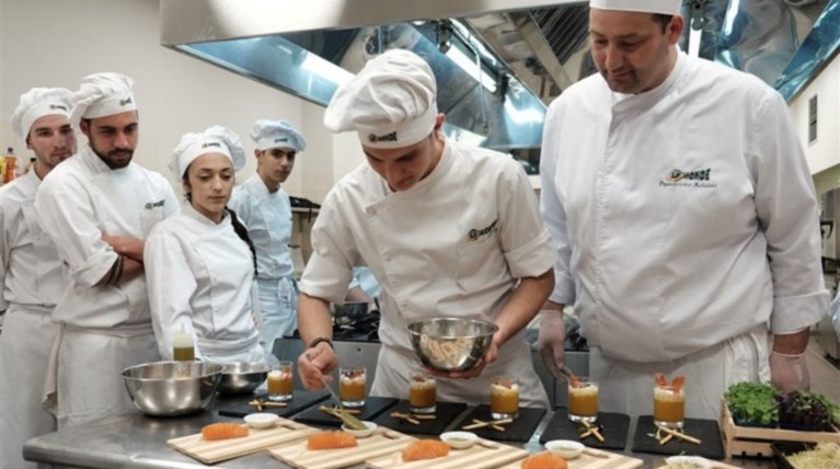 Ένα καλό γαστρονομικό μενού για τον πλανήτη; Σεφ σηκώνουν τα μανίκια