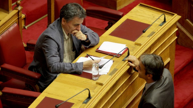 Πινγκ-Πονγκ Μητσοτάκη-Τσακαλώτου για τα πρωτογενή πλεονάσματα