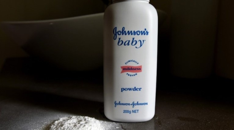 Johnson & Johnson-Υπόθεση αμιάντου: Κλήτευση από τις αμερικανικές αρχές