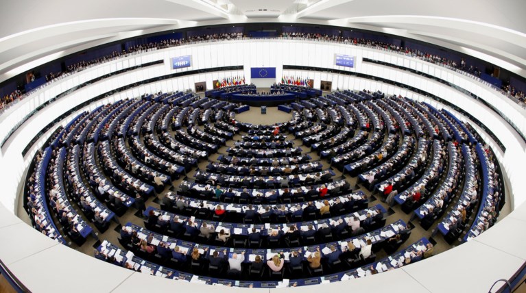 ΕΕ: Αλβανία και Β. Μακεδονία υπό εξέταση από επταμελή επιτροπή