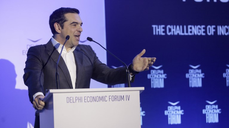 Επίσημη επίσκεψη στα Σκόπια προανήγγειλε ο Τσίπρας