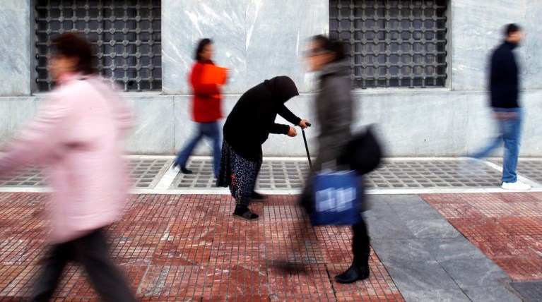 Δημογραφικό: Γήρανση, μείωση γεννήσεων και πληθυσμού εργάσιμης ηλικίας