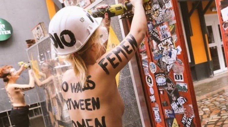 Οι Femen σε δρόμο του Αμβούργου με οίκους ανοχής