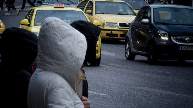 Τι καιρό θα κάνει τις επόμενες ώρες - Ηλιοφάνεια από αύριο